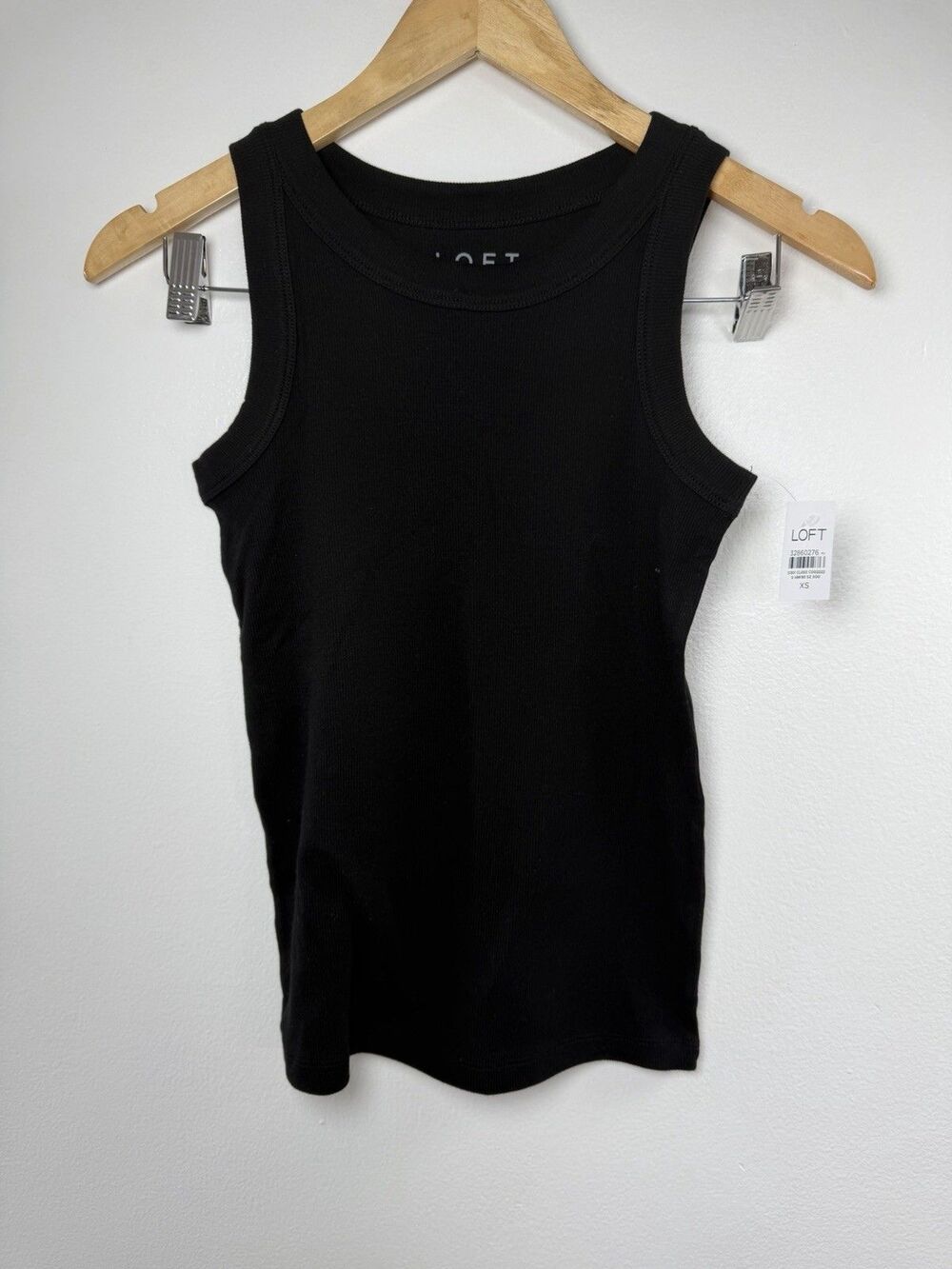 LOFT Women’s XS Black Ribbed Tank Top Sleeveless Crew Neck Basic Stretch NWT - Picture 2 of 4